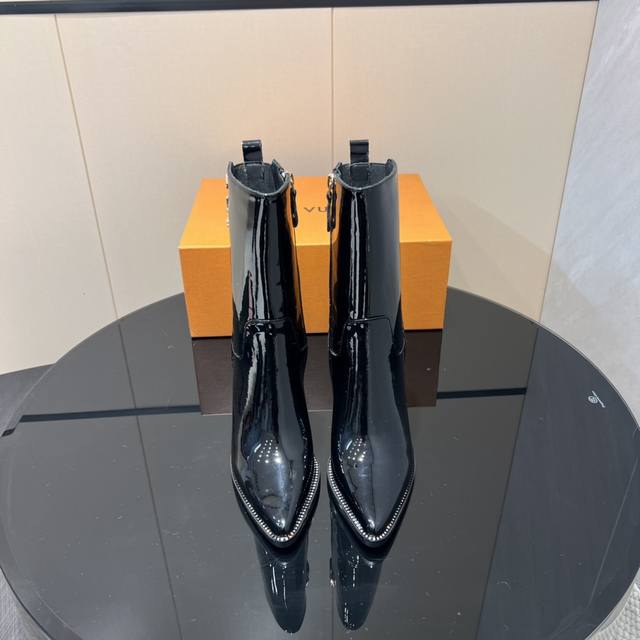 Factory Direct: Exclusive Top-Tier Version LV 2025 VS Early Autumn New Fashion