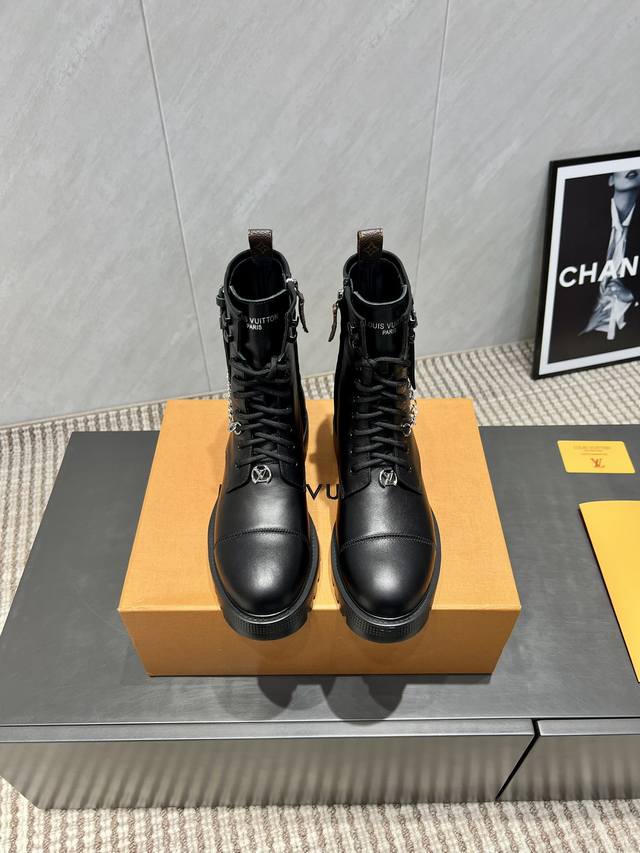 Factory Direct: Exclusive Top-Tier Version L*V 2025 VS Early Autumn Latest Hot-