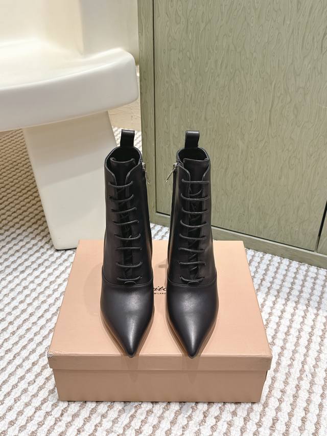 Retail-grade Gianvito Rossi Fall/Winter 2025 Runway New Ankle Boots! The most wo