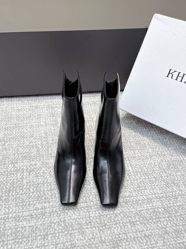 Retail Quality Khaite 25Ss Autumn/Winter New Stunning Boots Stylish and chic, no