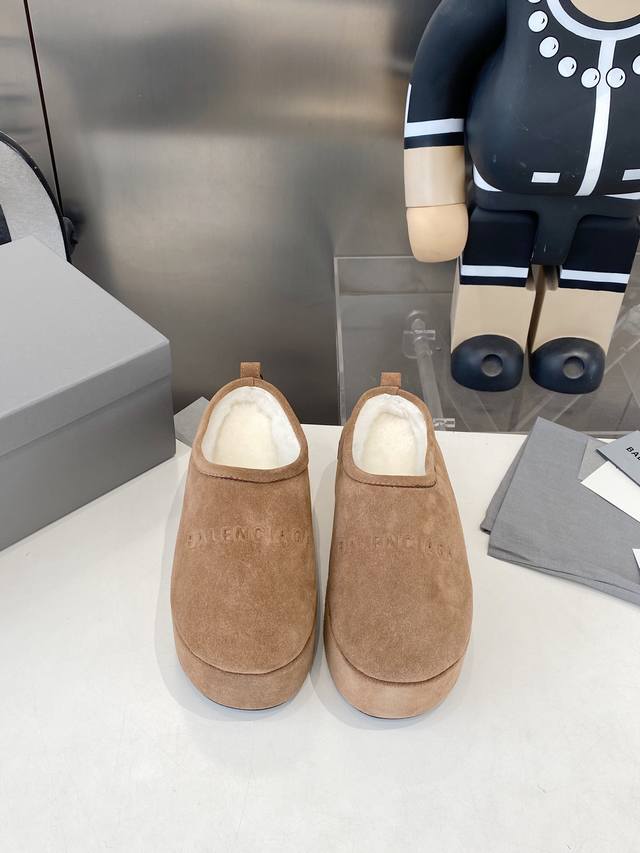 Factory Direct Balenciaga Autumn Thick-Soled Fleece Slippers, available in thre