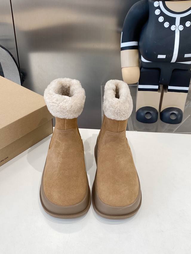 New Ugg Martin boots with double side zippers, exclusive molded outsole, foam s