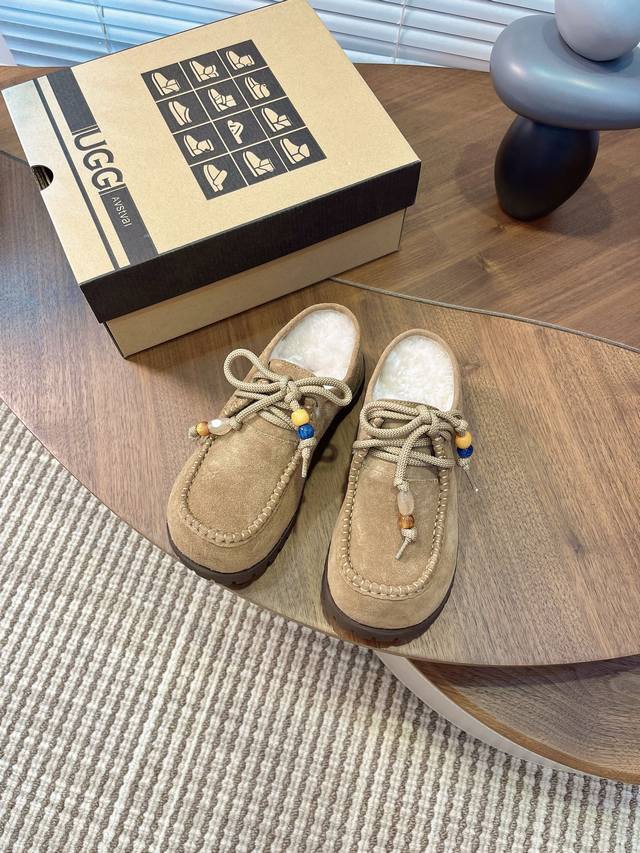 2025 Autumn/Winter New Potato Wool Slippers, Retro Acrylic Buckle Thick-Soled Fu