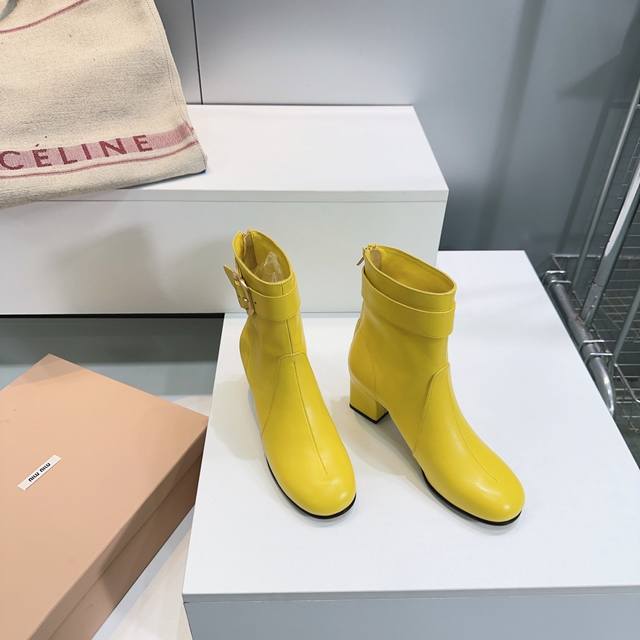 High-quality factory-made ankle boots! Top quality Miu Miu 2025 Fall/Winter new