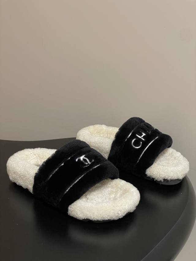 25Ss Autumn/Winter New Style Double C Wool Slippers, Thick-Soled Furry Shoes, Mu
