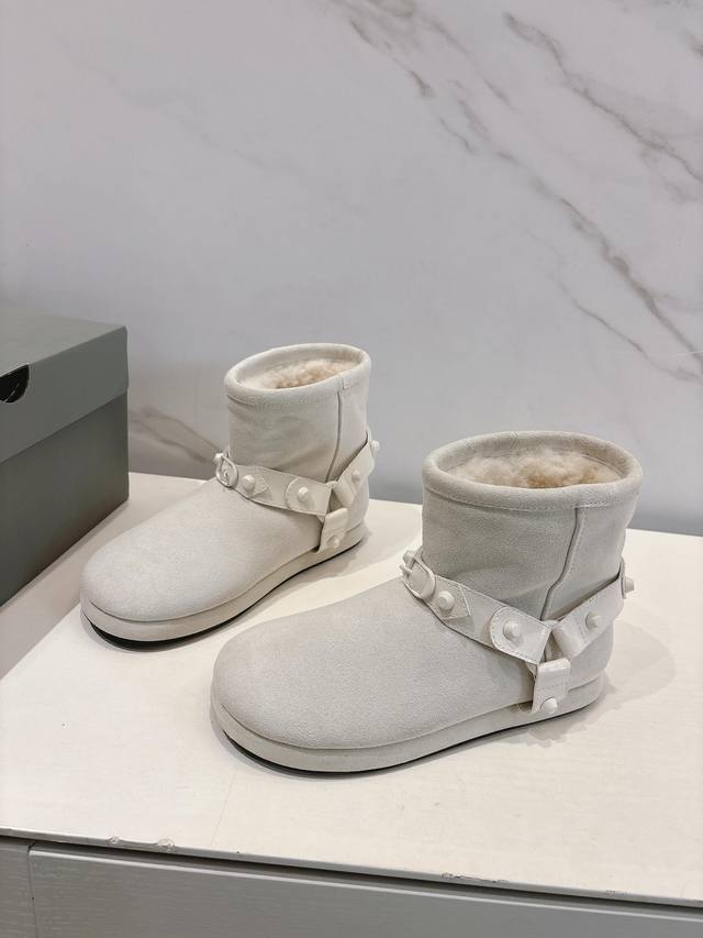 Balenciaga | New Ski Collection Release Perfect Replica of the Latest Snow Boots