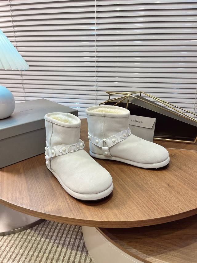 Balenciaga 25Wf New Studded Platform Snow Boots with Leather Straps Demna's sign