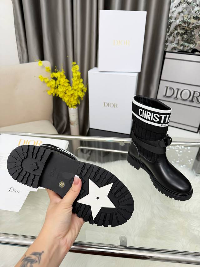 Dior 25 New Embroidered Boots Are Really Shining, Elegant Style #Princess's Joy