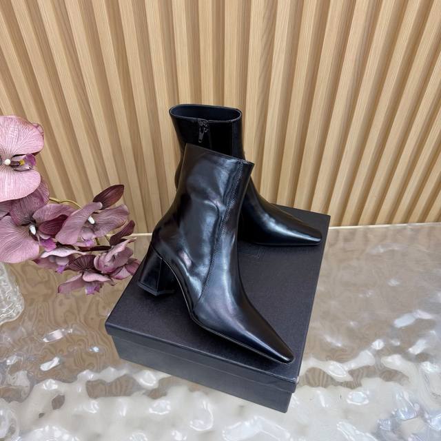 Top-tier version Saint Laurent YSL Spring/Summer runway ankle boots Short Many c