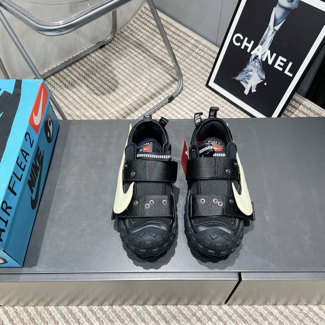 Special Price. Top Quality, Channel Goods! Black: 38 1, 39 1, 40 3, 42 14, 43 1