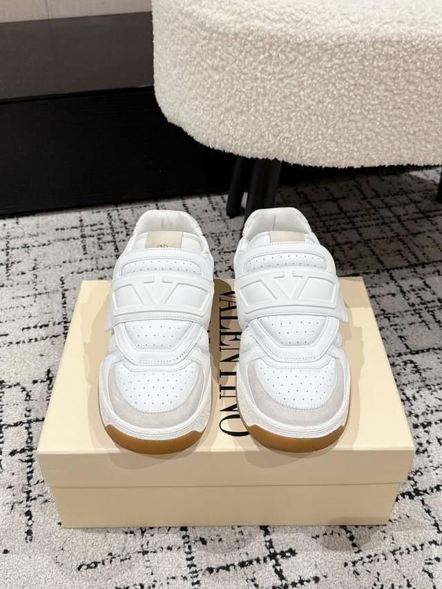 Top-tier version couple's style Valentino Joie De Jouer series Velcro platform l