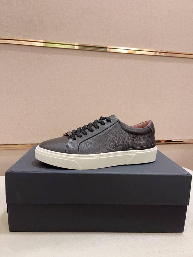 Factory direct price, high-quality Boss latest casual men's shoes. Welcome to c