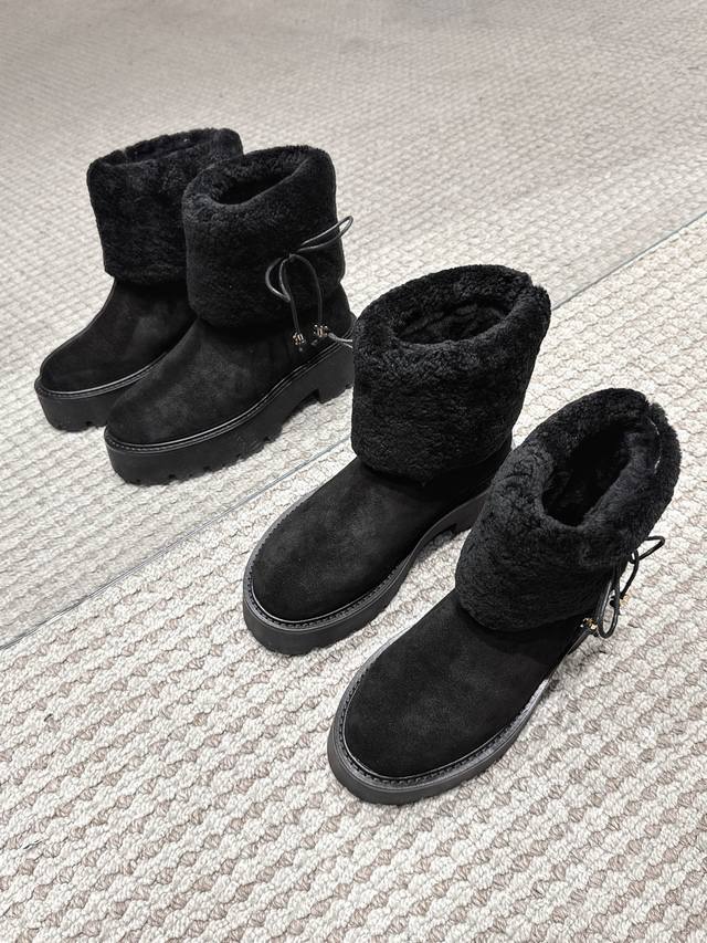 Celine's latest collection of Dr. Martens boots, cotton boots, and snow boots. T
