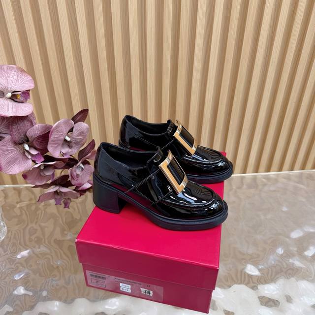 Top-tier Roger Vivie* Rv classic small square buckle platform loafers, this seas