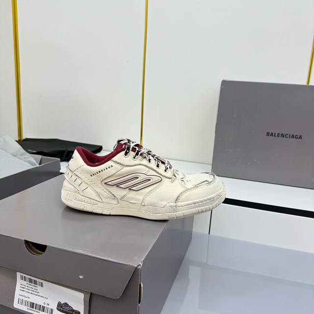 Balenciaga's latest Fall/Winter Hamp Tons couple sneakers Highly recommended by