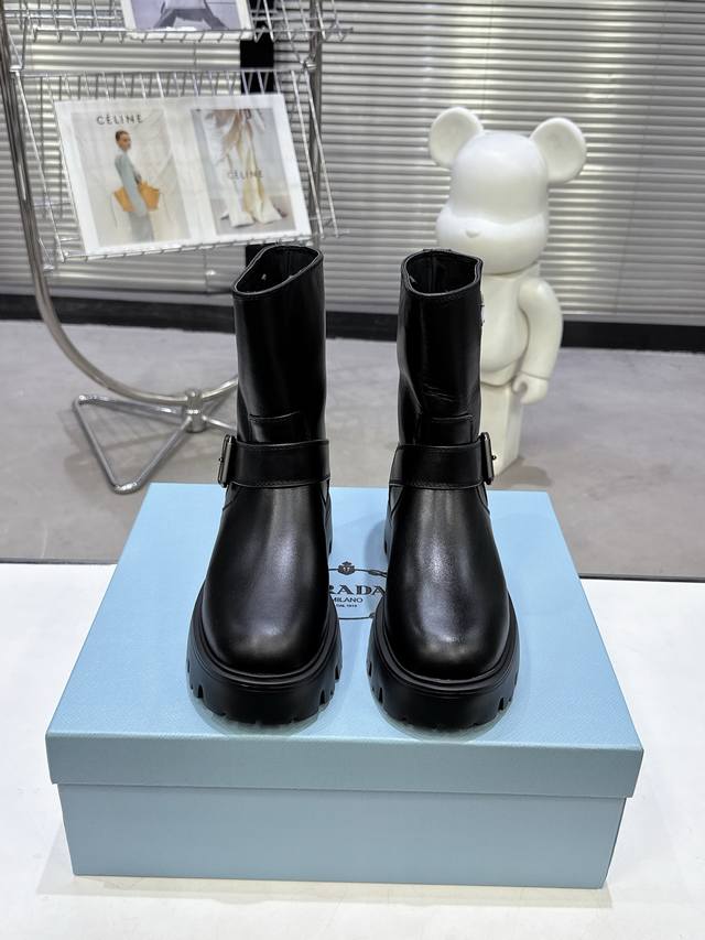 Factory Price p Leather Ankle Boots Prada Classic Triangle Logo Slip-on Women's