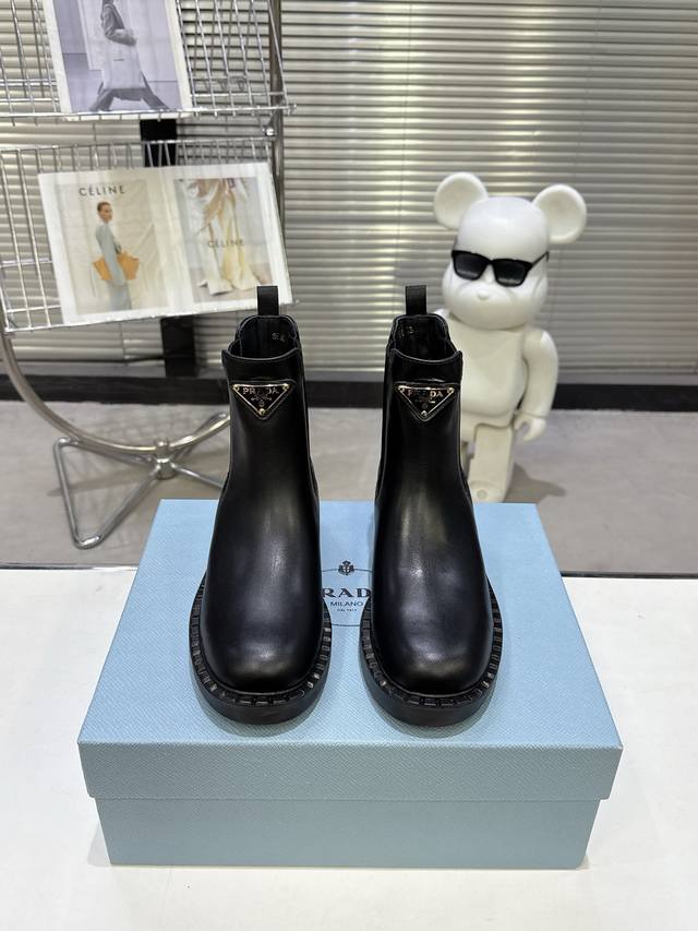 Factory Price pp Prada Thick-Soled Retro Martin Boots Elastic Band Classic Thic