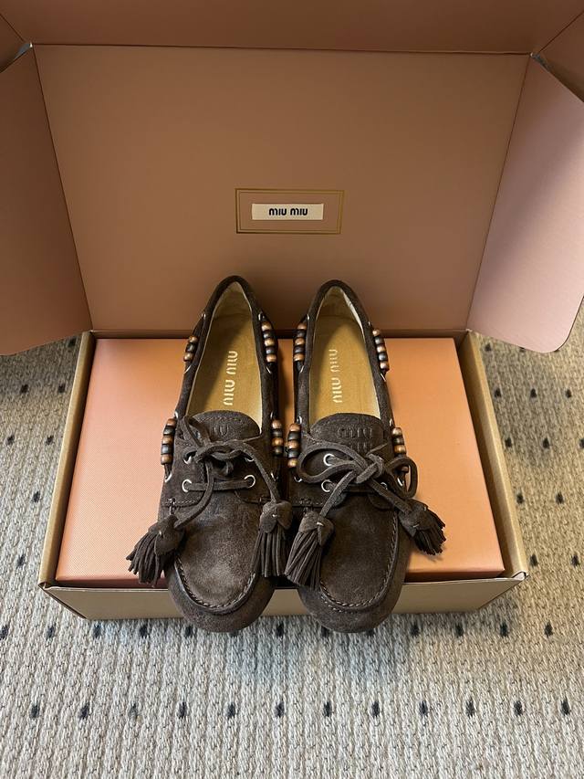 High-quality Miu Miu 25Fw Deck Shoes, Suede Double Tassel Slip-on Loafers. The