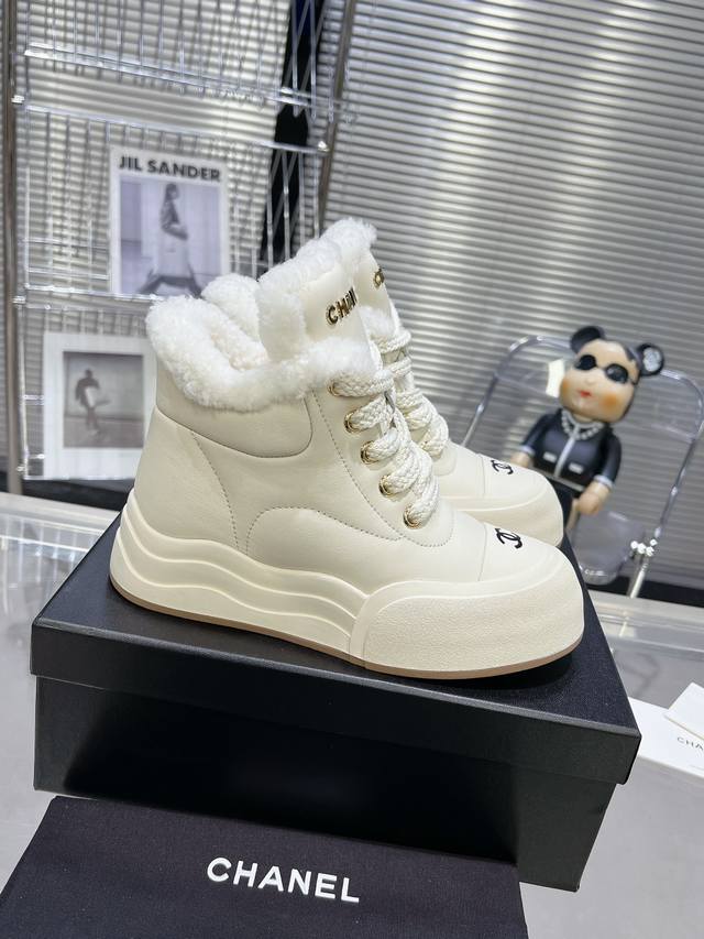 Chanel 24K Autumn/Winter New Arrival Martin Boots - Top-Tier Quality! These boot