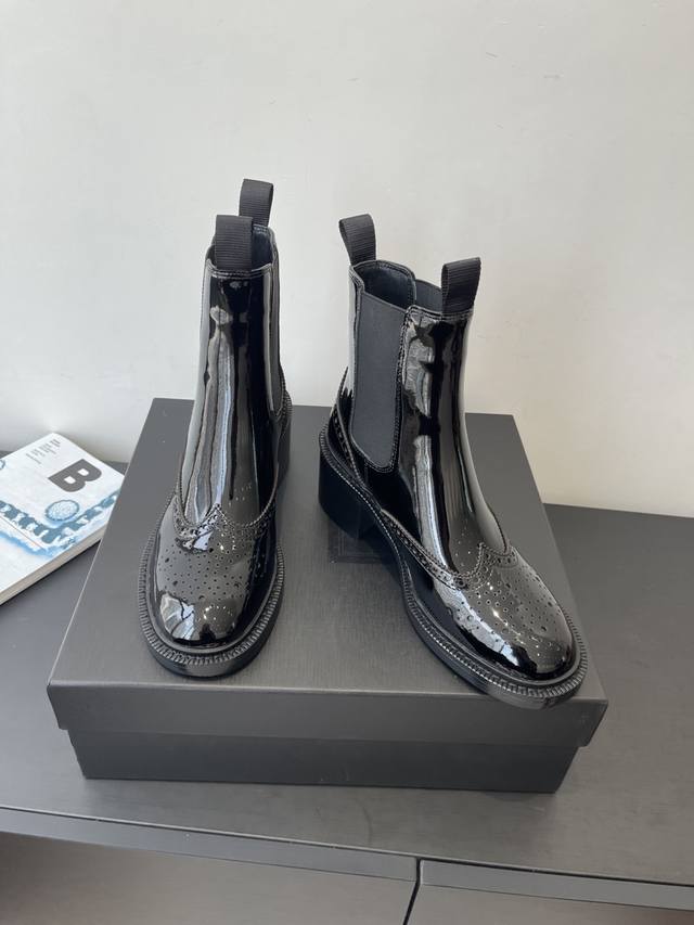 Saint Laurent 25Ss Latest Brogue Chelsea Boots Loafers, 2025 New Upgrade, Highly