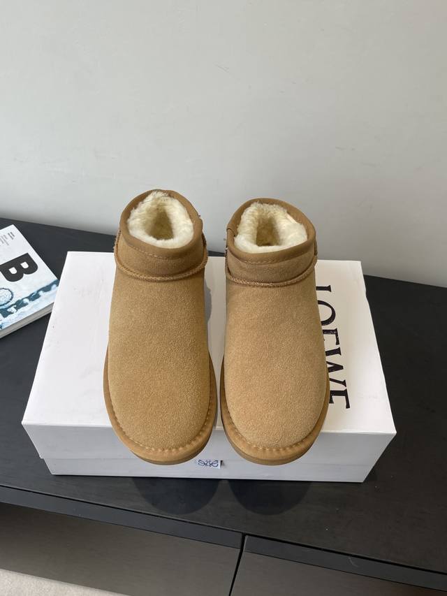 Loewe 25Ss Autumn/Winter New Snow Boots Loewe sheepskin boots are so warm, light