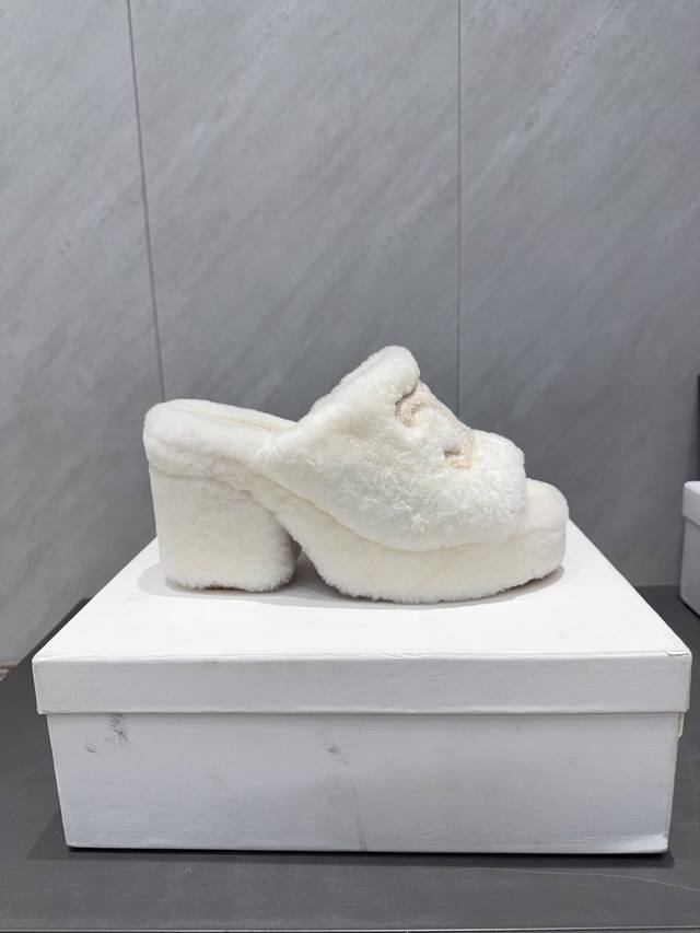 Factory Direct: Exclusive Top-Tier Version C*Eline 2025 Autumn Latest Hot-Selli