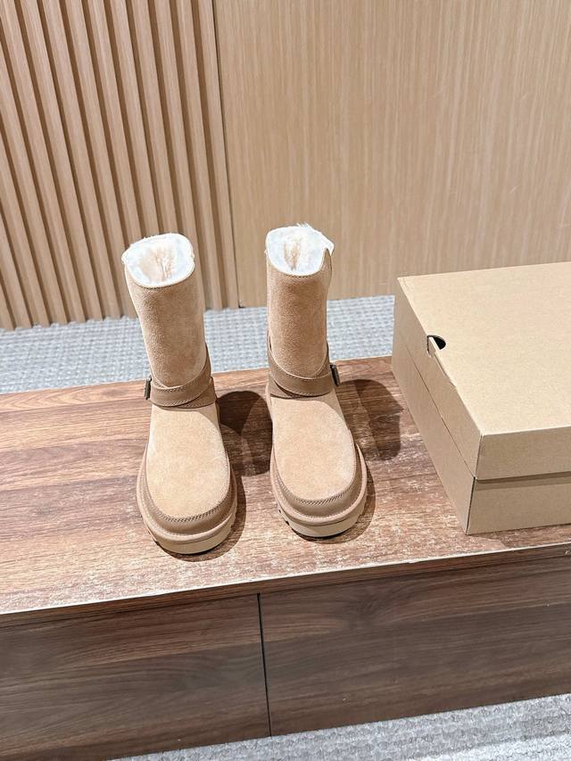 Dongguan-made Ugg Oily Bellina Buckle Series Mid-Calf Boots are here! From mate