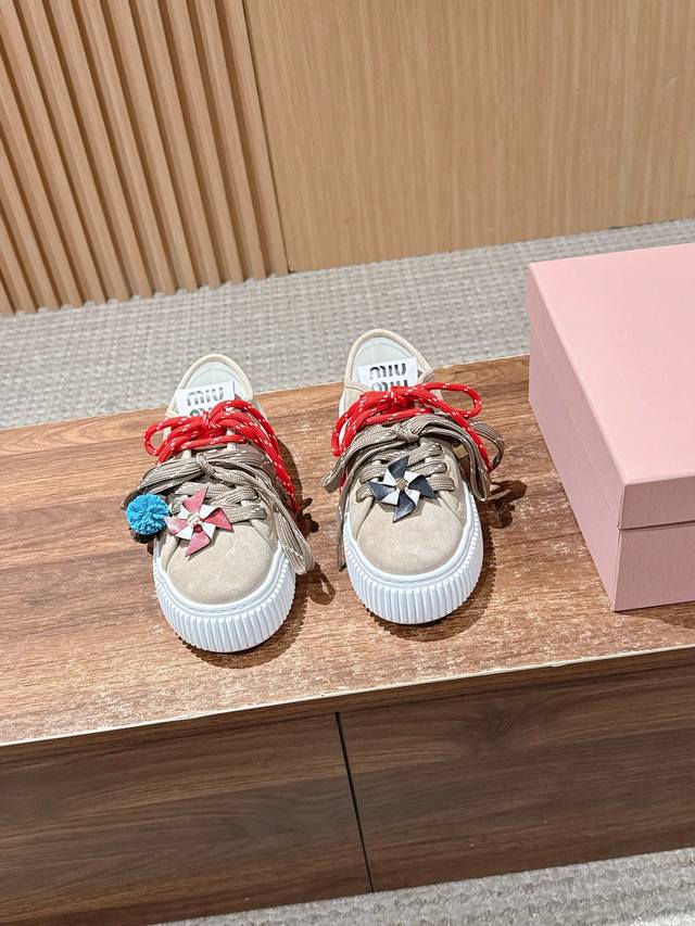 Miu Miu# Miu Miu Autumn/Winter New Thick-Soled Casual White Sneakers Wool Biscui
