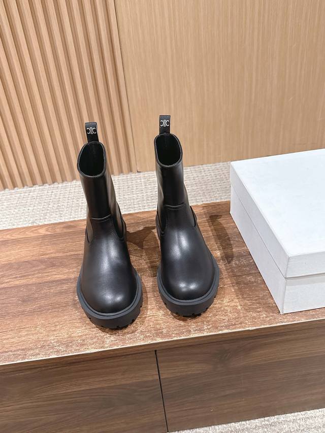 Celine 2025 Fall/Winter Bumargaret High Boots Collection: Color-blocked slip-on