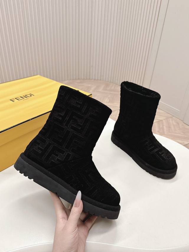 Mercerized Suede, Fendi Fw24 New Arrival Fendi Autumn/Winter New Wool Snow Boot