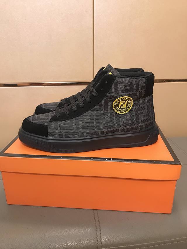 Factory Price p Fendi classic comfortable men's high-top casual shoes. The upper