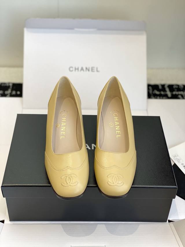 Dongguan-level official website synchronized box packaging Chanel vintage square