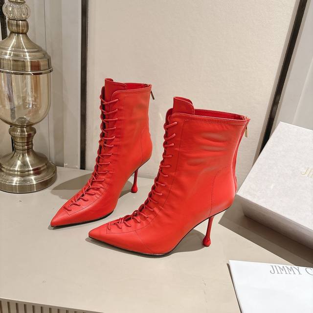 Jimmychoo Autumn Milan Launch! A retrospective of the brand's early, contradicto