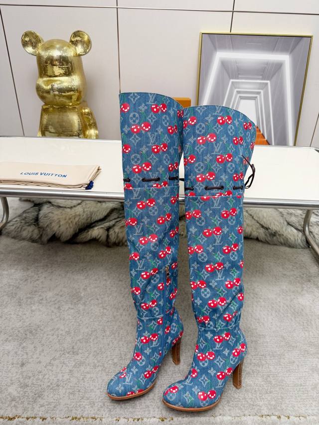 Louis Vuitton Cherry Series Women's Over-the-Knee Boots. Rubber Sole: Leather S