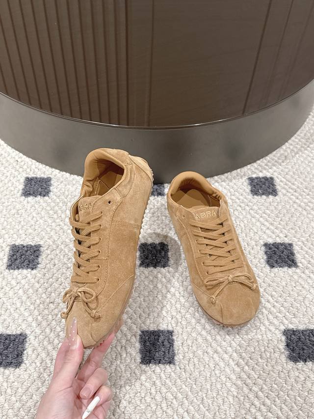 Sizes 35-40 (leather lining). Size 41 is custom-made. The 2025 hottest Abra bal