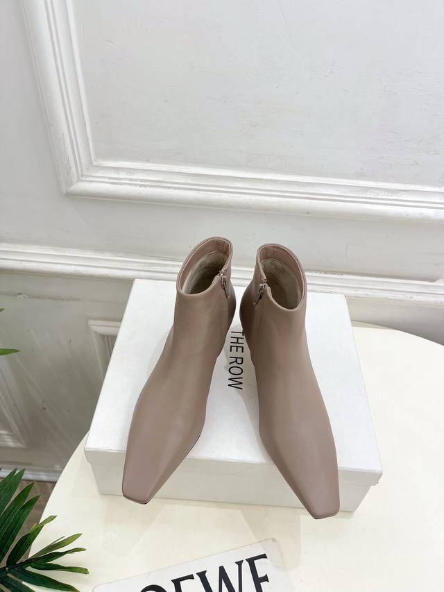 The Row 2025 Autumn/Winter New Retro Square Toe Side Zipper Kitten Heel Ankle Bo