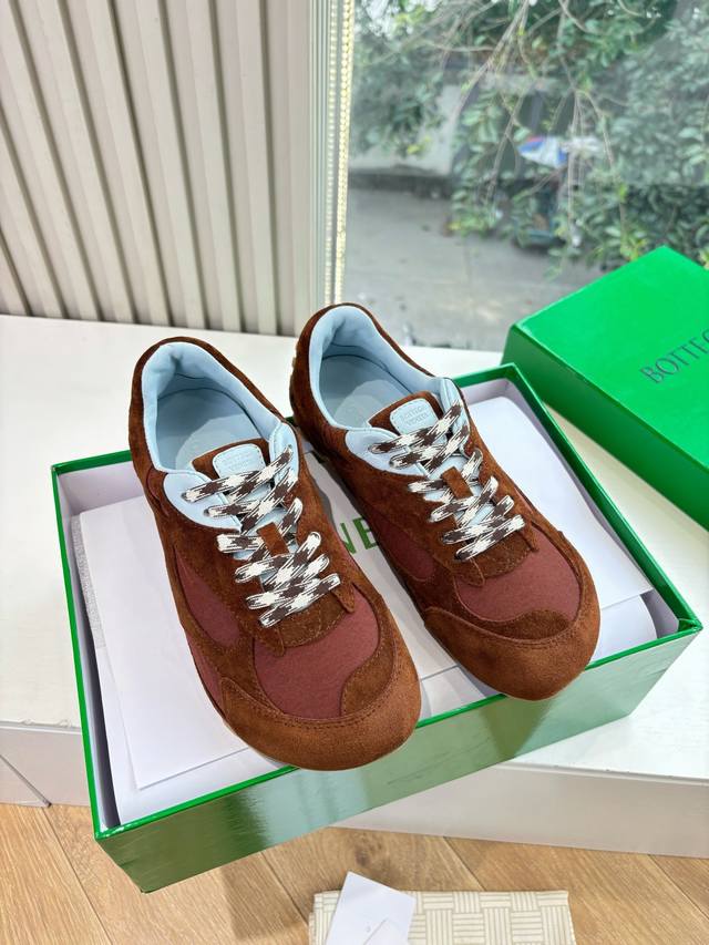 G261Bv Same style as Liu Wen, Bottega Veneta new sneakers and casual shoes. Insp