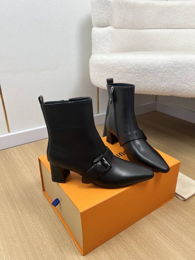 Louis Vuitton 2025 Louis Vuitton 2025 Autumn/Winter New Arrivals, Latest Square