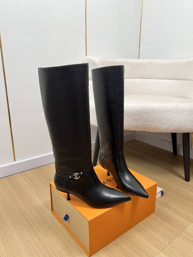 Louis Vuitton 2025 Louis Vuitton 2025 Autumn/Winter New Arrivals, Latest Kitten