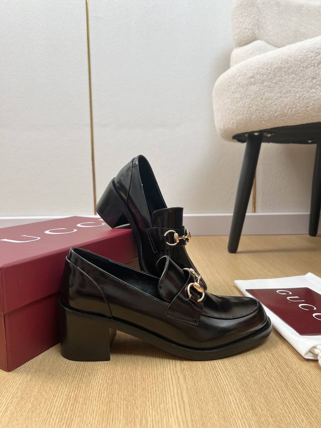 Gucci 5 Gucci 2025 Fall/Winter New Arrival Classic Horsebit Chunky Heel Loafers Gucci 5 Gucci 2025 Fall/Winter New Arrival Classic Horsebit Chunky Heel Loafers