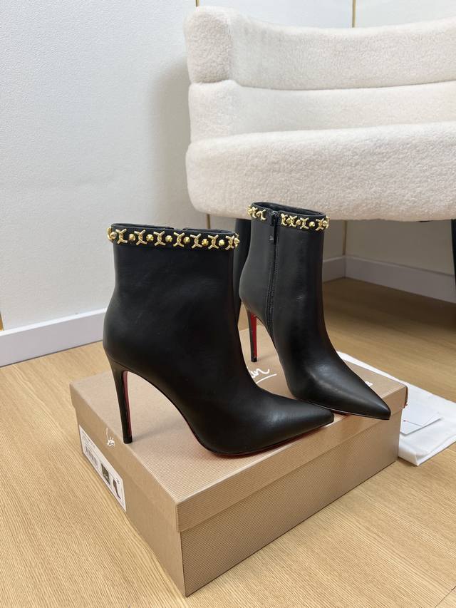 Christian Louboutin 2025 Cl's 2025 Spring/Summer New Arrivals, Latest Hot Item f