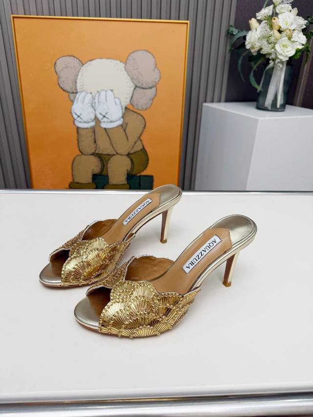 2025 New Aquazzura Upper: Hand-stitched rhinestones Lining: Sheepskin Heel heigh