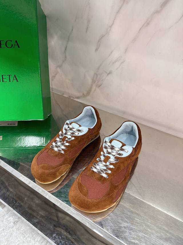 Botteg*A Venet**2025 New Retro Dad Shoes - These sneakers are so stylish they'll