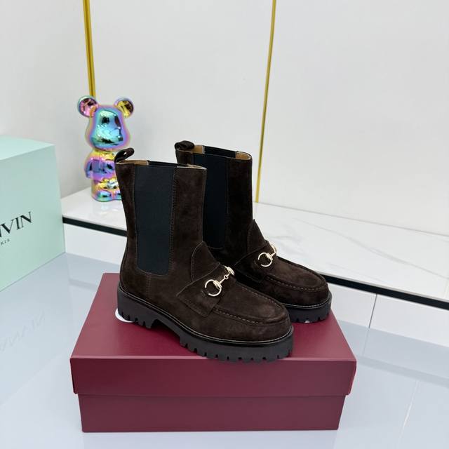 25 New Gucci Versatile Lace-up Martin Boots Heel Height: 5cm Material: Top-grain