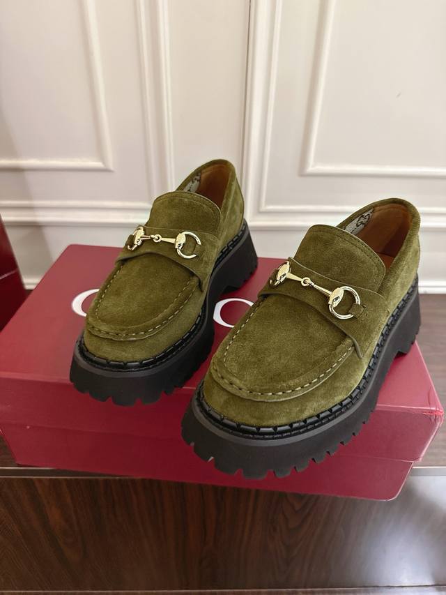 Factory Price (pp): Gucci Horsebit Loafers with Grooved Sole. As a tribute to t