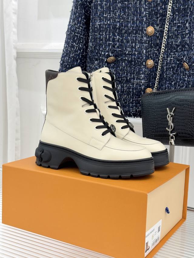 Louis Vuitton Autumn/Winter Thick-Soled Martin Boots Ankle Boots Simple, Stylis