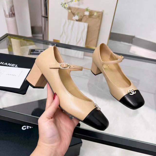 High-quality Chanel single shoes*