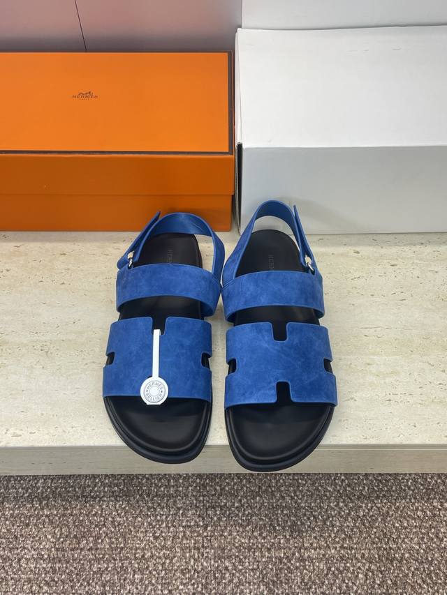 Factory direct price, comes with a full set of airplane boxes. Top-quality Herm