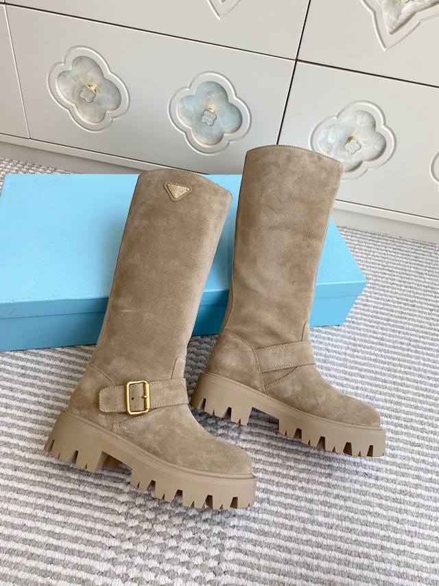 prada 25Ss Retro Rider Platform Boots, slip-on design, combining luxury and rela