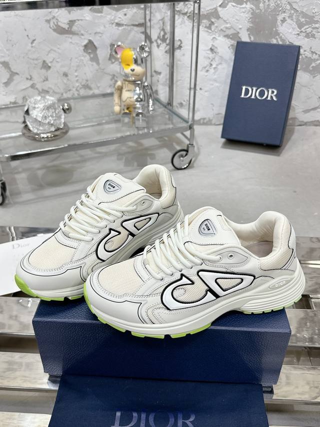 Dior's latest colorway B30 series reflective dad sneakers. Original version purc